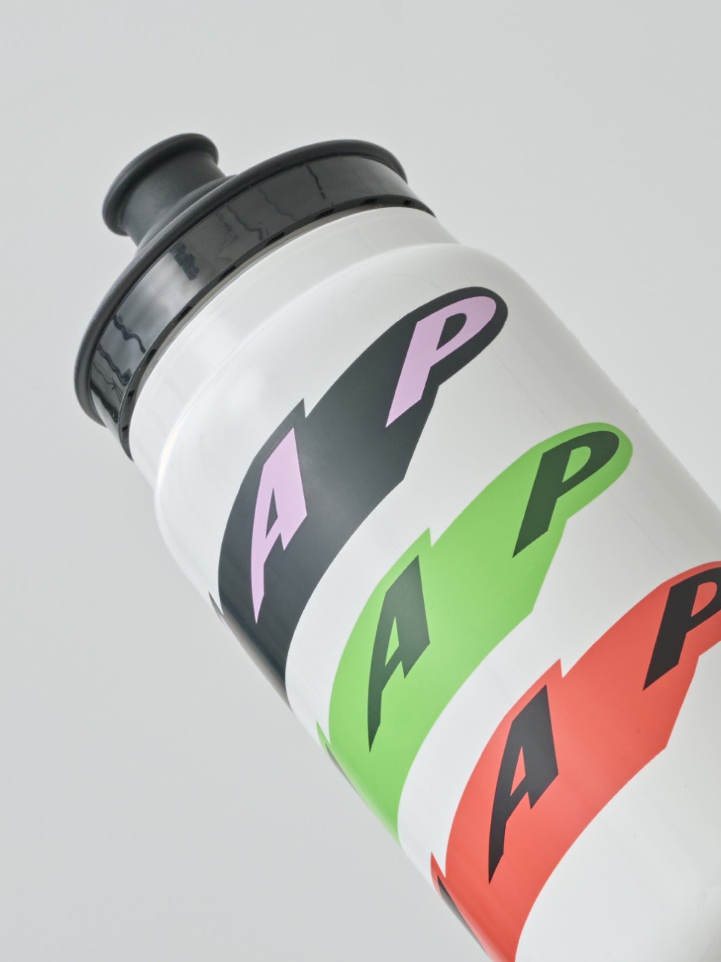 MAAP - Evade X Bottle - White - Nuremberg, Germany - Detail view