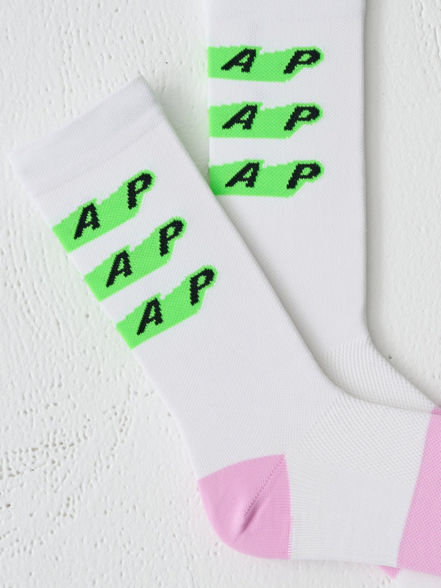 MAAP - Evade X Sock - White / Fluro Green - Nuremberg, Germany - Detail view