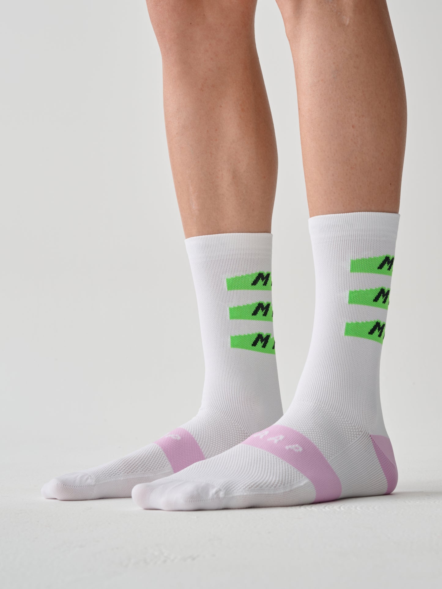 MAAP - Evade X Sock - White / Fluro Green - Nuremberg, Germany - Side view on model