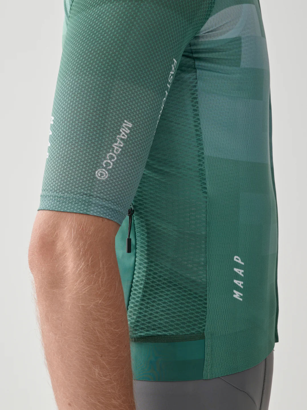 MAAP - Men's Blur Pro Air Jersey 3.0 - Sprinter - Nuremberg, Germany - Side detail view