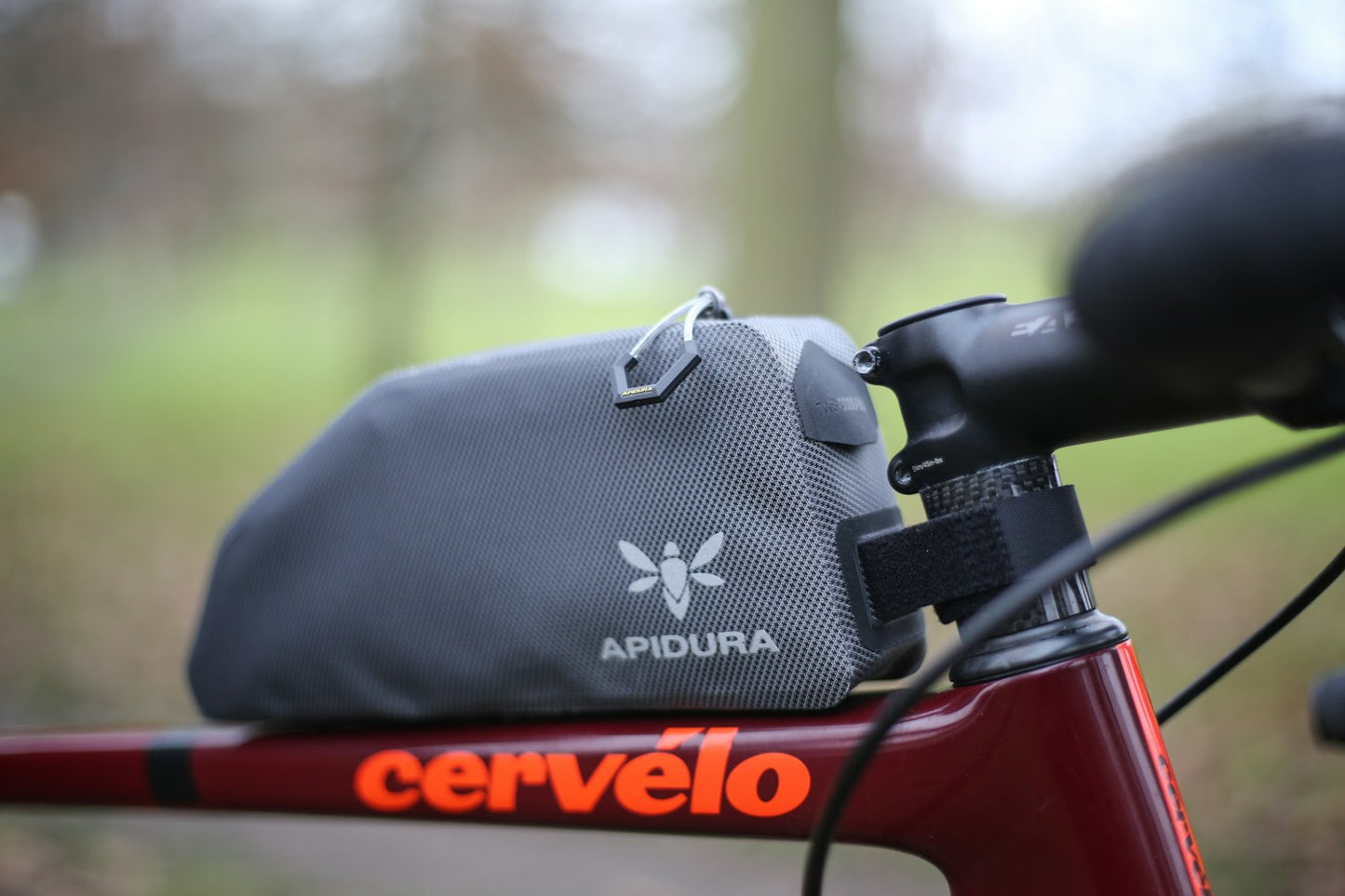 APIDURA - Expedition Bolt-On Top Tube Pack (1L) - Nuremberg, Germany - Side View on bike outside