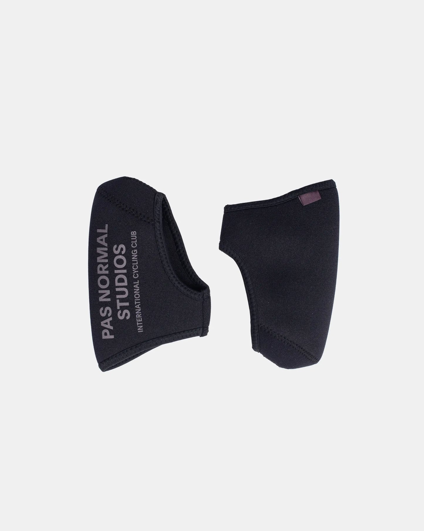 Pas Normal Studios - Toe Cover - Black - Nuremberg Germany - Full view