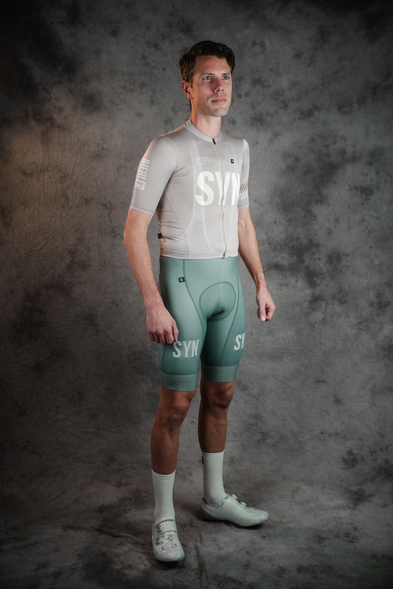 SYN - Training Bib Shorts - Sage - Full Outfit - Nürnberg Deutschland