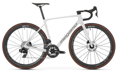 Megamo - SRAM AXS 2026 anheben