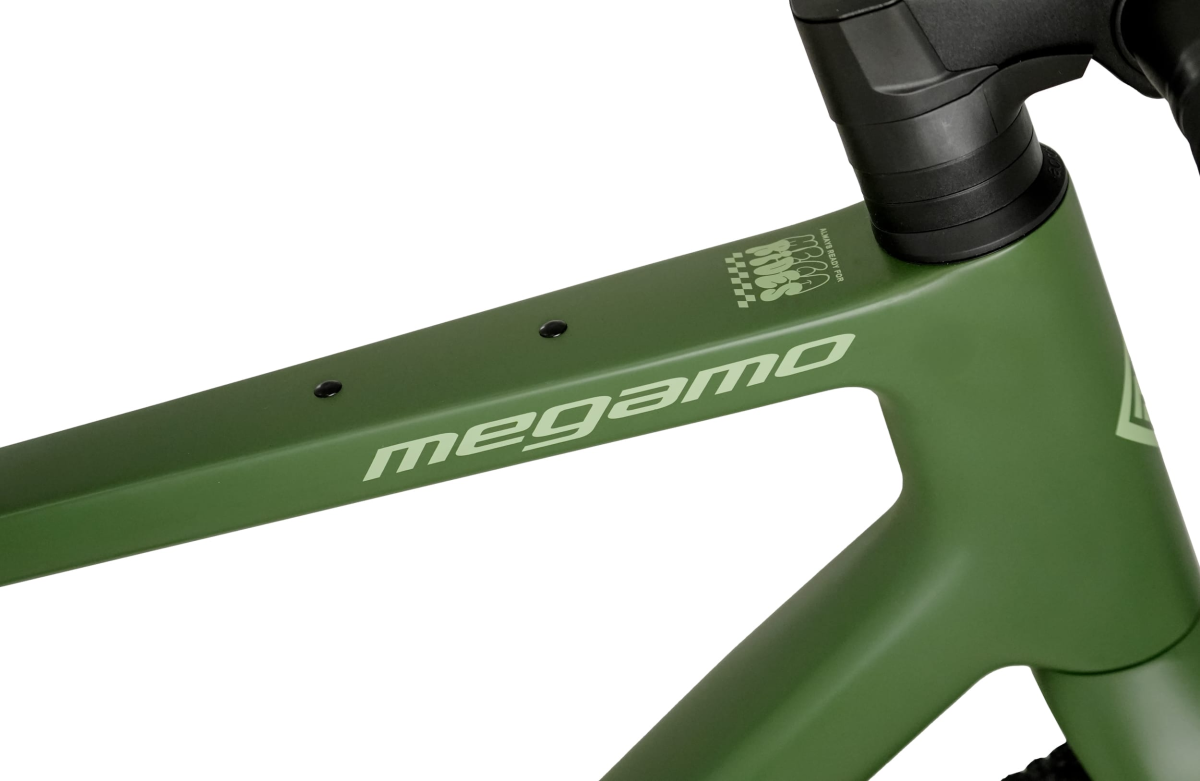 Megamo - West 2026 - Camo