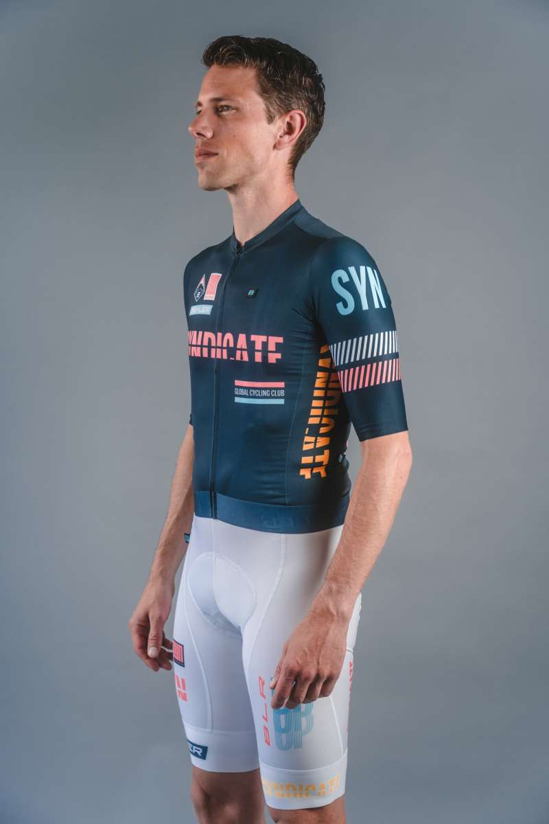 SYNDICATE PRO RACE TEAM JERSEY BAHAMA - on model - Nuremberg Germany