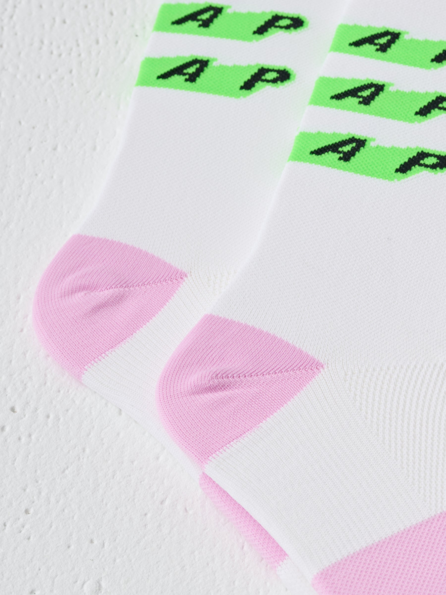 MAAP - Evade X Sock - White / Fluro Green - Nuremberg, Germany - Detail view