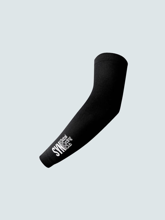 SYN - Men's Seamless Arm Warmers - Black - Nuremberg, Germany - Full view 
