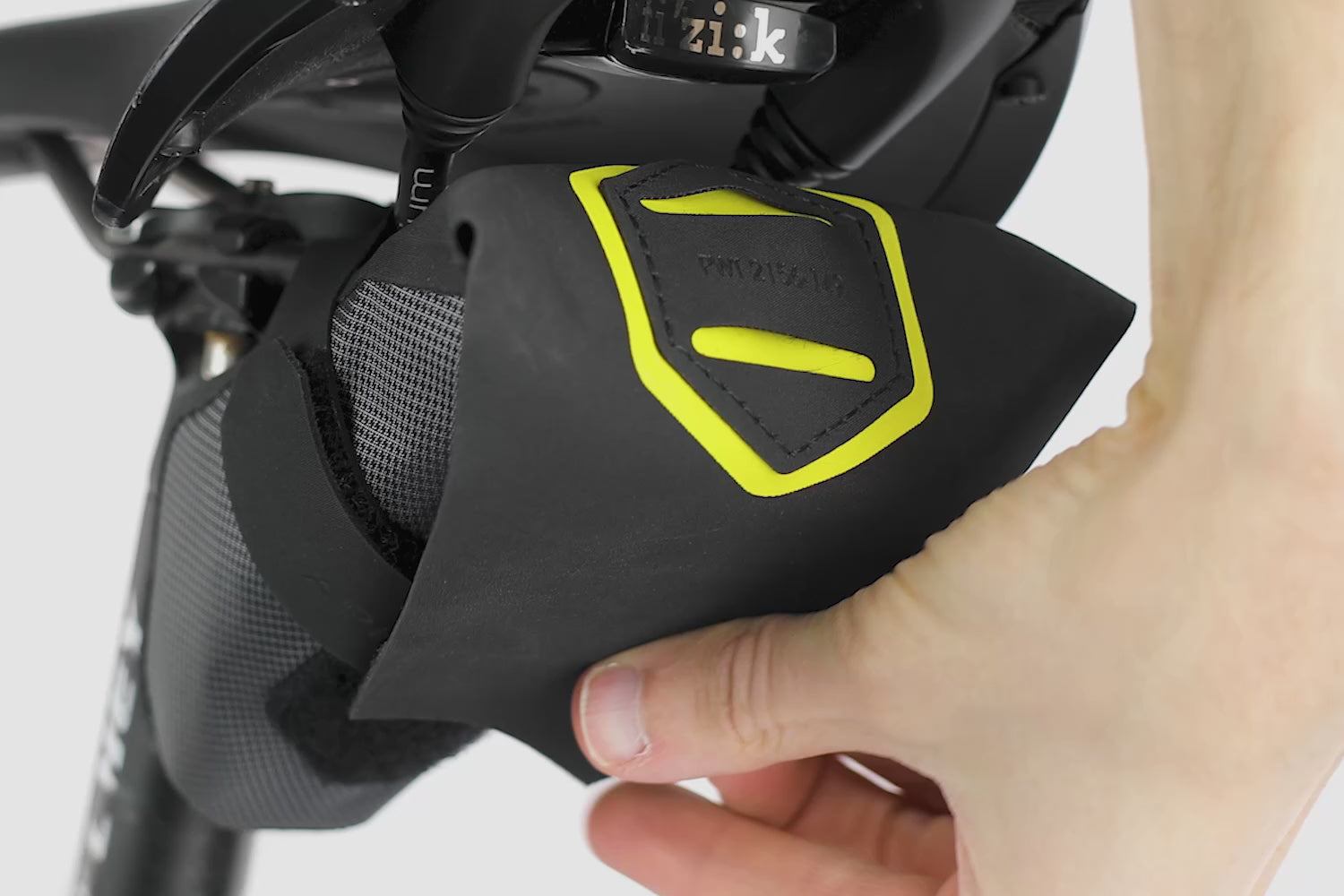 APIDURA - Expedition Tool Pack 0.5L - nuremberg, germany video
